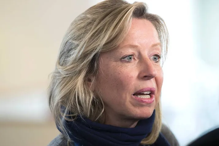 ollongren gemeenten pak zetelroof aan