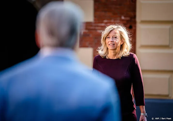 ollongren werkdruk moet besproken worden aan formatietafel