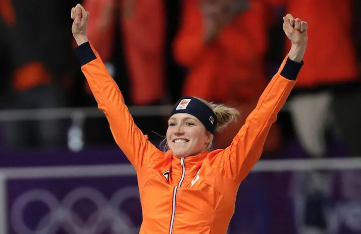 olympisch vuur in amsterdam voor achtereekte