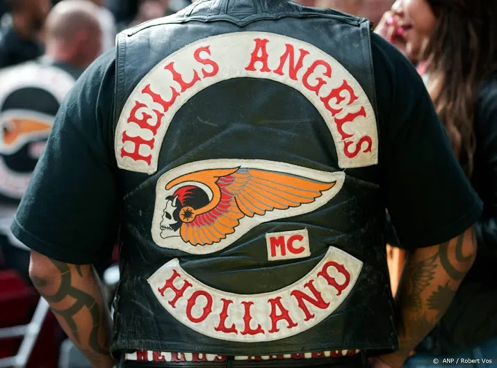 om alle hells angels activiteiten beeindigen