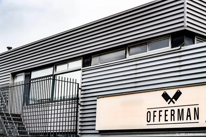 om bekijkt mogelijke vervolging offerman