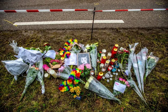 om bekijkt waarom weg fataal ongeval open was
