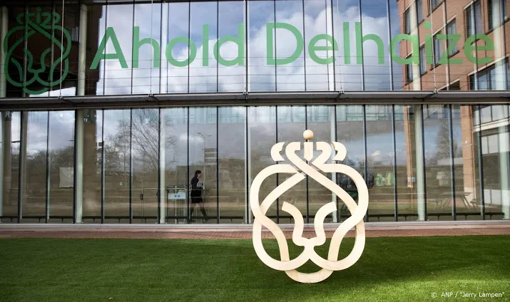 om eist 4 jaar celstraf voor afpersing ahold delhaize