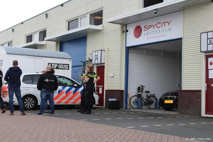 om eist tot 16 jaar cel voor moordpoging in spyshop
