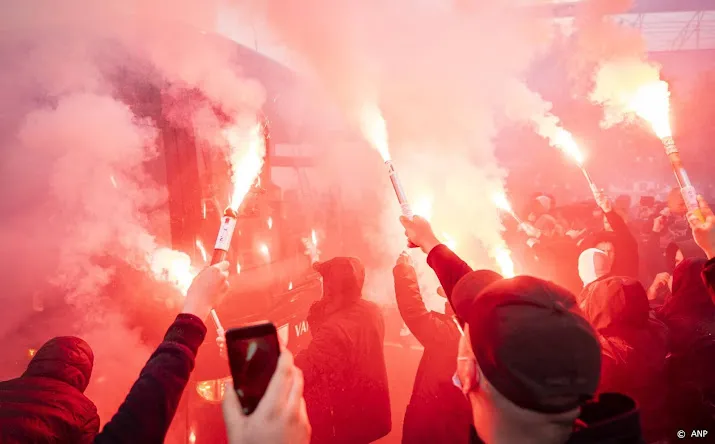 om onderzoekt mogelijke vervolging relschoppers mvv roda