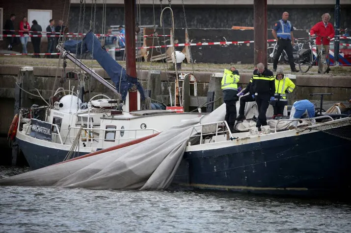 om vervolgt eigenaar zeilschip om mastongeluk
