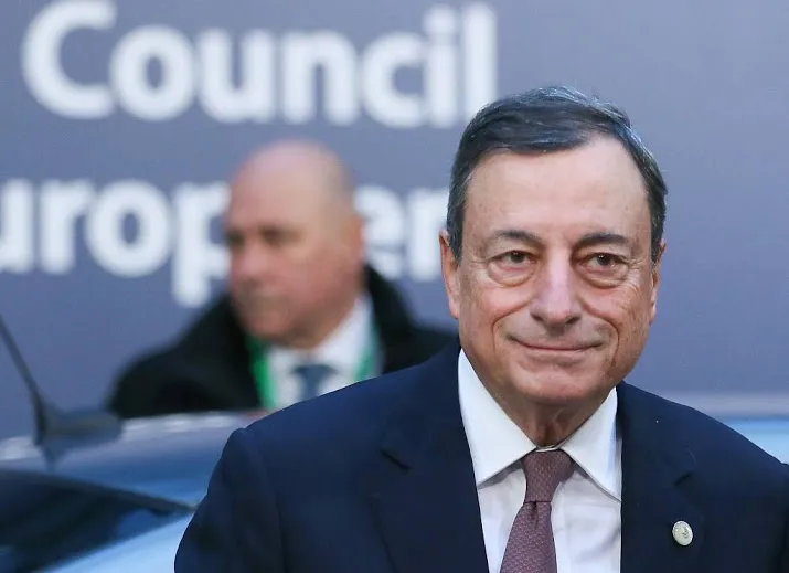 ombudsman draghi moet bankiersclub verlaten