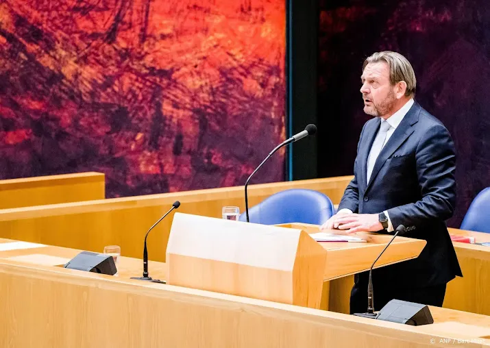 ombudsman help ouderen met regelen financiele hulp