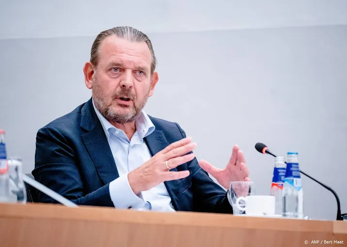 ombudsman overheid moet toeslagenouders sneller helpen