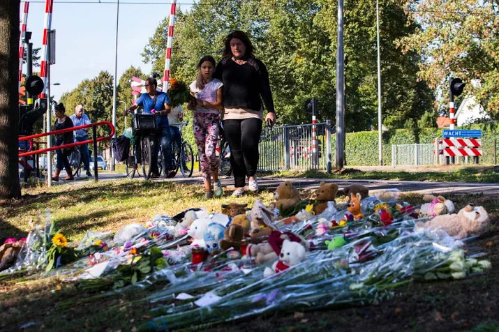 omgekomen kinderen oss tussen 4 en 8 jaar oud