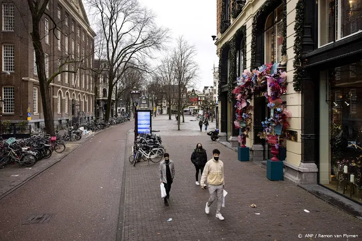 omikron nu meest voorkomende coronavariant in amsterdam