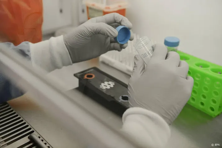 omikron variant heeft ook al in nederland besmetting veroorzaakt