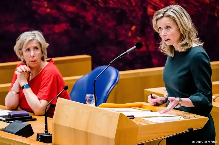 omstreden memo ollongren kwam van ambtelijke staf