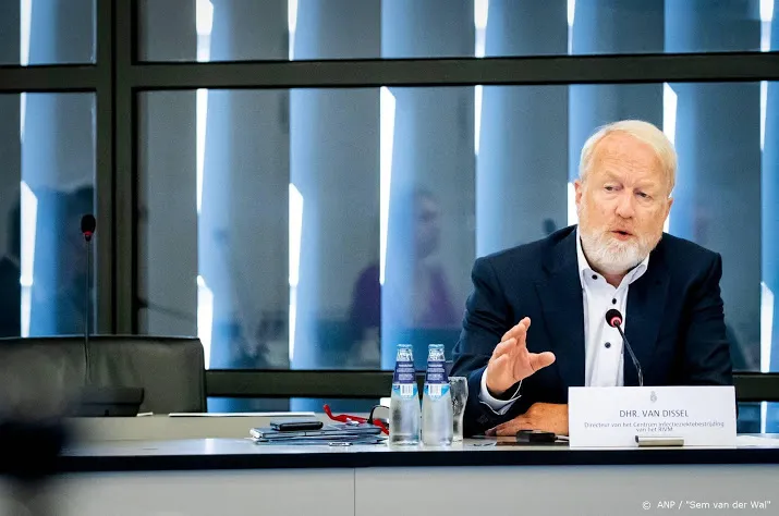 omt niet gevraagd om advies over vliegtuigen