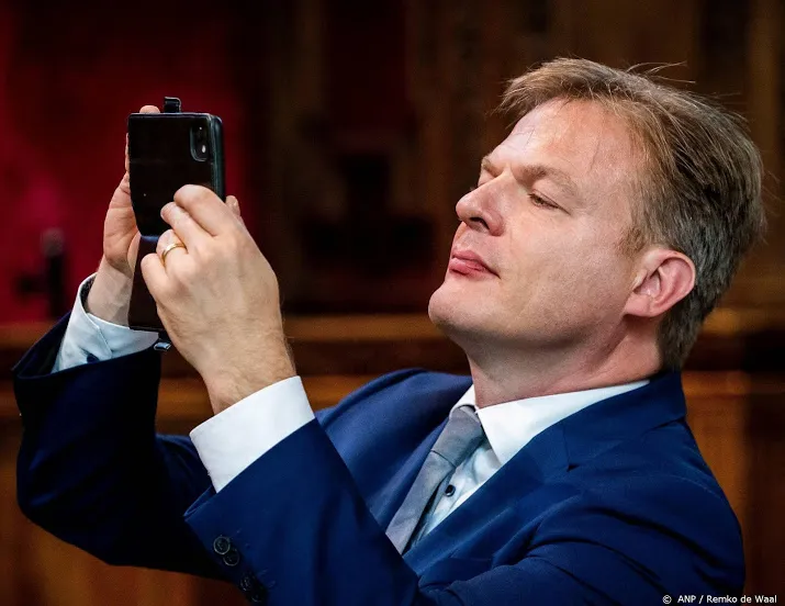 omtzigt van huffelen wist al eerder van andere zwarte lijsten
