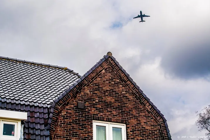 omwonenden schiphol blij met minder vliegtuiglawaai