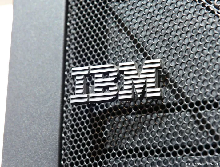 omzet ibm valt wederom lager uit