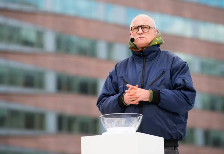 onderscheiding voor arjan ederveen