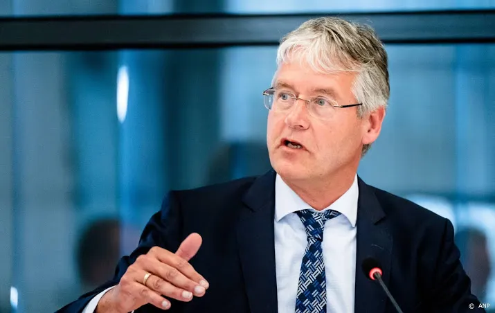 onderwijsbond slob degradeert het beroep van leraren