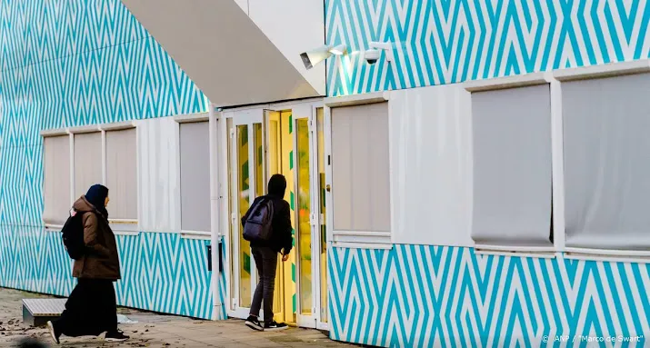 onderwijsinspectie kijkt naar afluisteren door haga lyceum