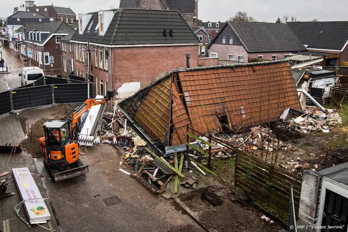onderzoek met honden naar explosie coevorden