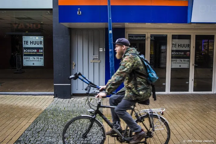 onderzoek middelgrote centra minder in trek bij winkelpubliek