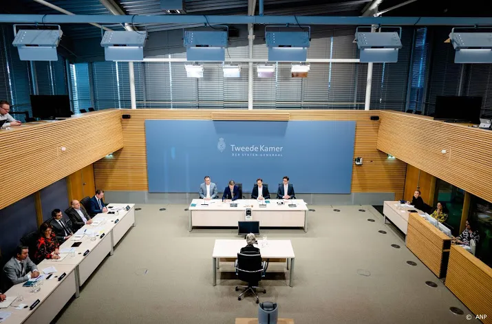 onderzoek naar financiering omstreden moskeeen later klaar