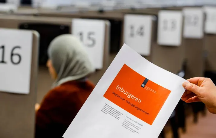 onderzoek naar fraude met inburgeringsexamens