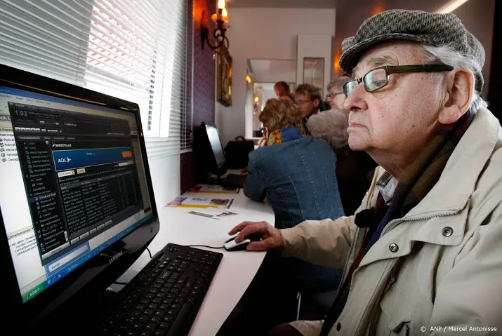 onderzoek senioren willen niet meer verplicht op internet