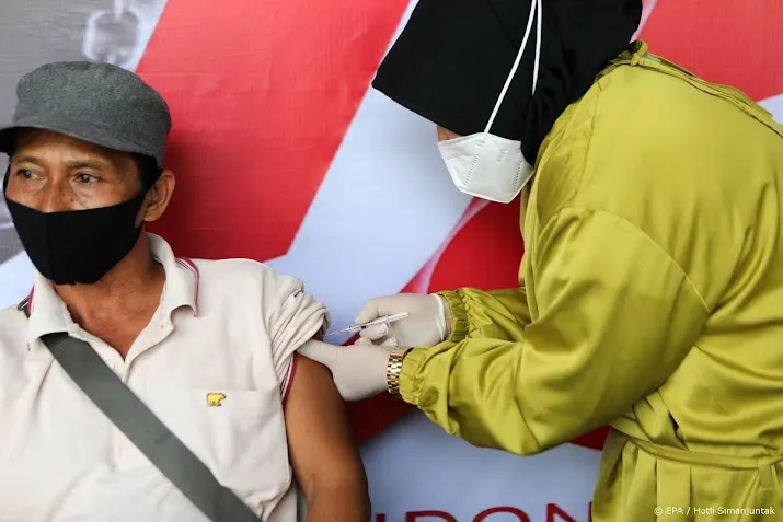 onderzoek trage vaccinatie kost wereldeconomie 2 biljoen euro