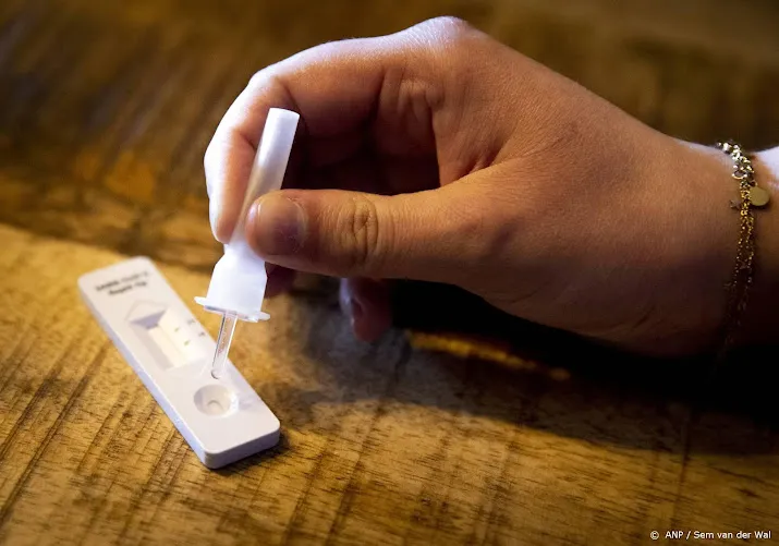 onderzoekers neuszelftest voldoende betrouwbaar bij symptomen