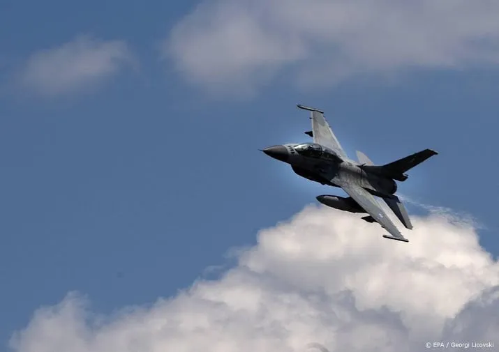 onderzoeksraad onderzoekt incident met f 16 in leeuwarden