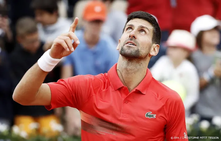 ongevaccineerde djokovic trekt zich terug voor toernooi in canada