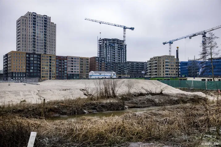 ontwikkelaars problemen met netaansluiting vertragen nieuwbouw