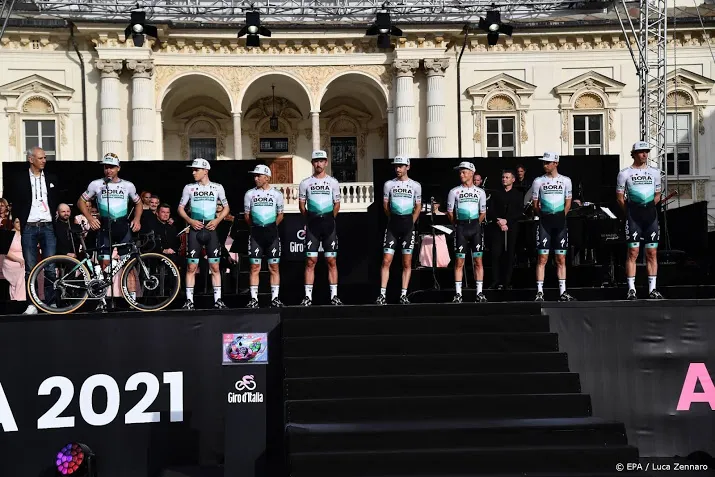 onvoorspelbare giro van start met veel favorieten