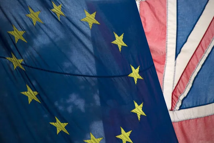 onzekerheid op beurzen na vertrek brexitminister