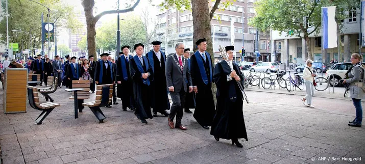 ook dit jaar vergoeding voor later afstuderen door corona
