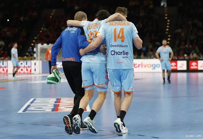 ook handballer houtepen scheurt kruisband af tijdens ek