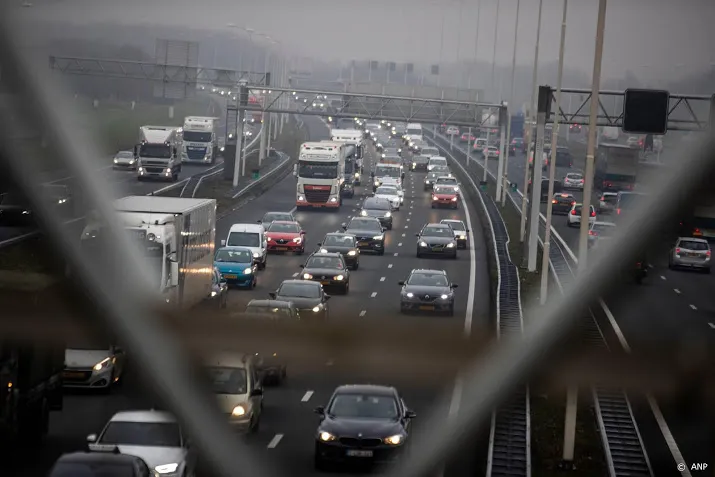ook in juni forse daling autoverkopen