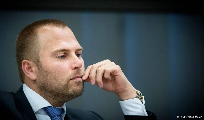 ook kamerdebat in teken van stakende leraar