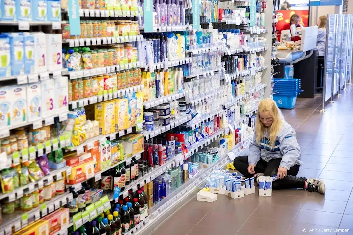 ook leden vakbond cnv akkoord met cao supermarkten