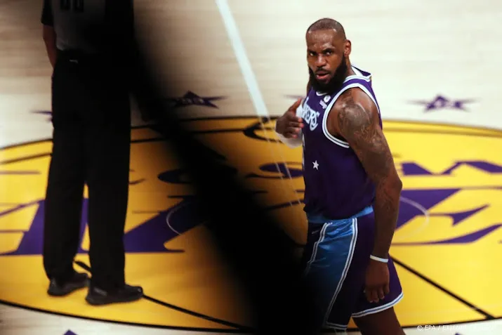 ook met james en davis verliezen lakers zicht op play offs in nba