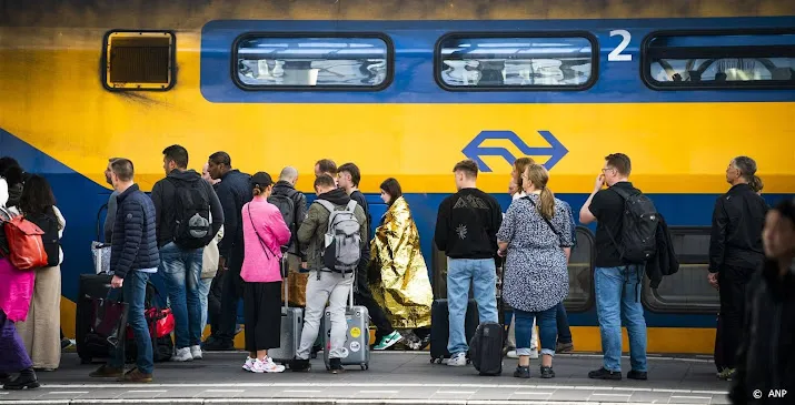 ook ns meldt zich voor open toegang op internationaal spoor