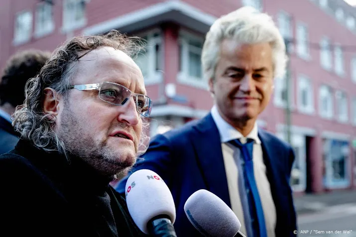 ook partij voor de dieren doet aangifte tegen slachthuis