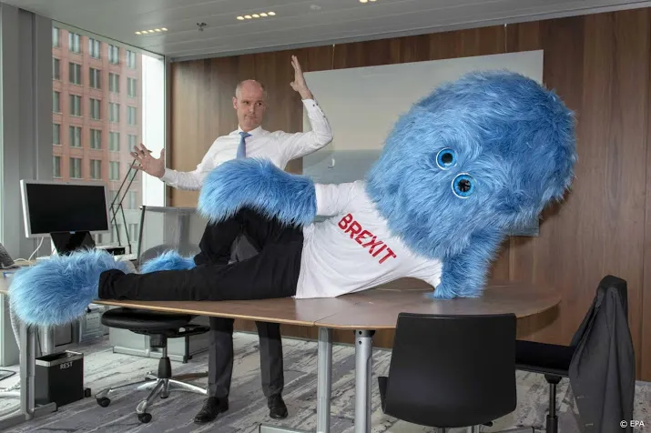 ook rutte speculeert over brexitmuppet