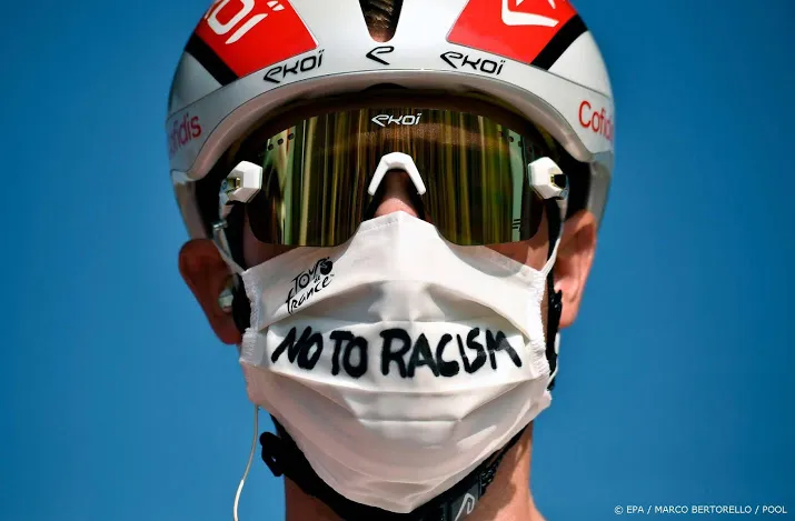 ook tourrenners zeggen nee tegen racisme