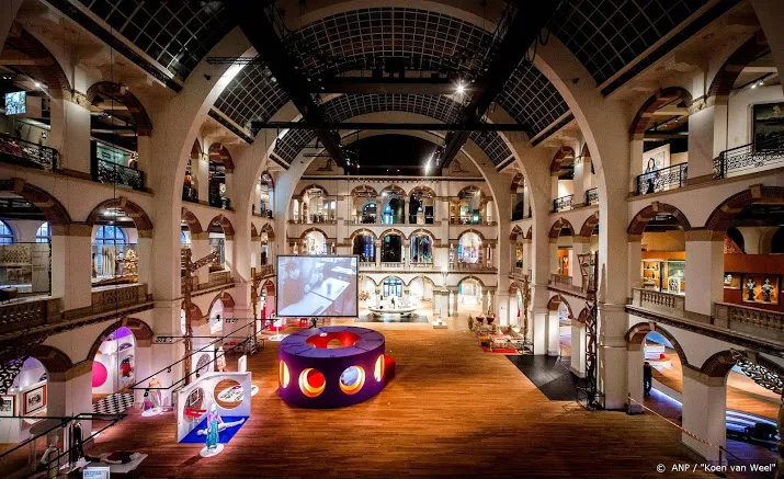 ook tropenmuseum in amsterdam beklad om koloniaal verleden