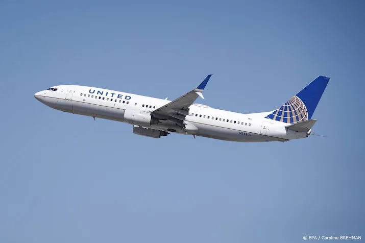 ook united airlines schort adverteren op twitter op