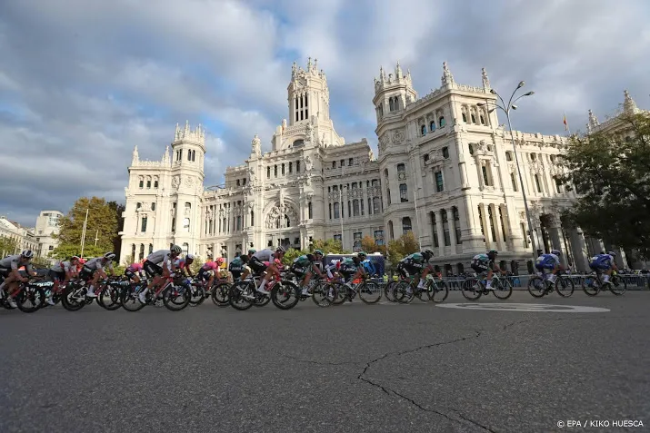 ook vuelta houdt wildcards voor eigen ploegen