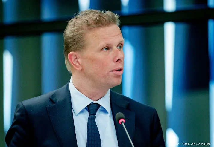 ook vvd kamerlid weverling zet wachtgeld stop